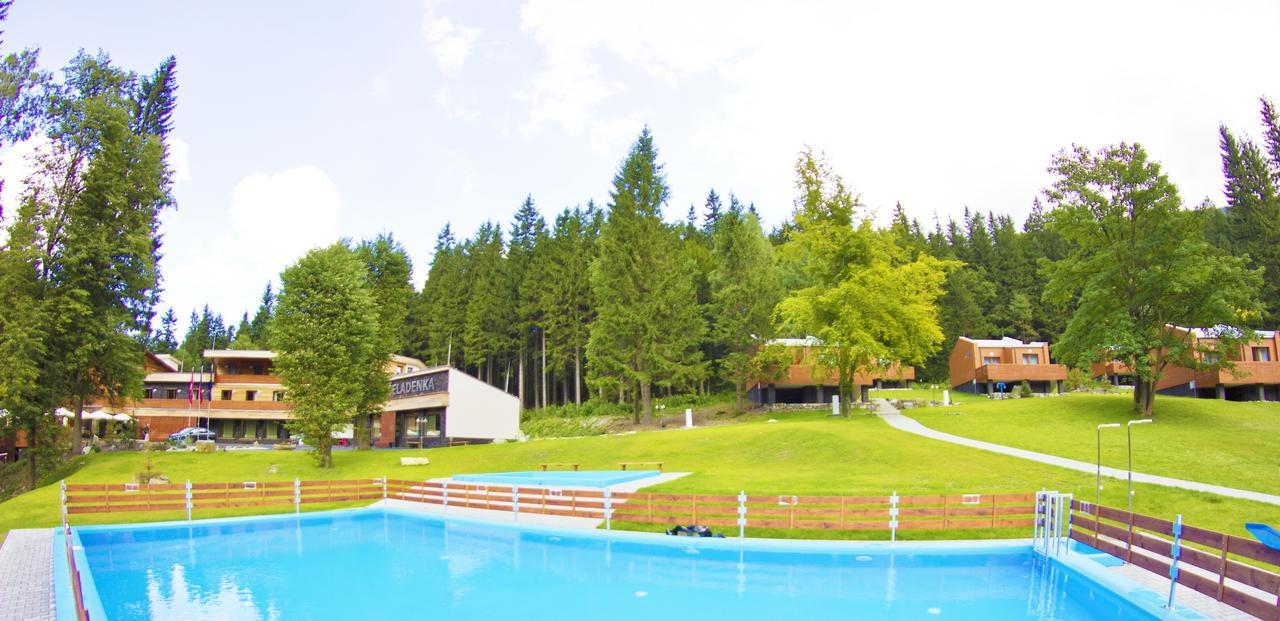 Horsky Hotel Celadenka / Mountain Resort Čeladná Zewnętrze zdjęcie