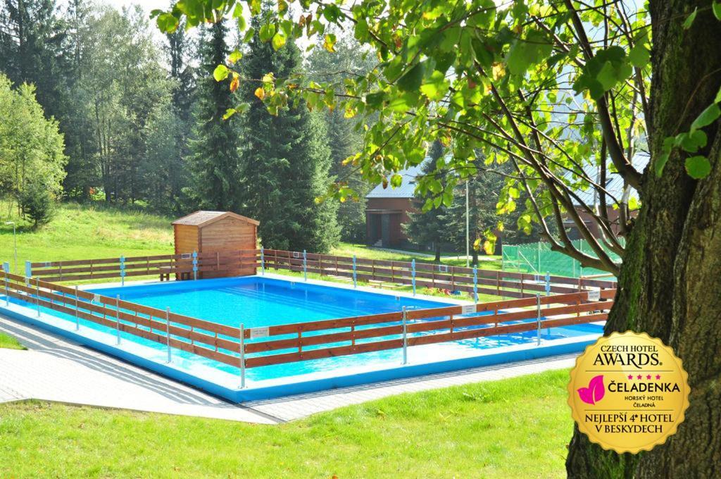 Horsky Hotel Celadenka / Mountain Resort Čeladná Zewnętrze zdjęcie