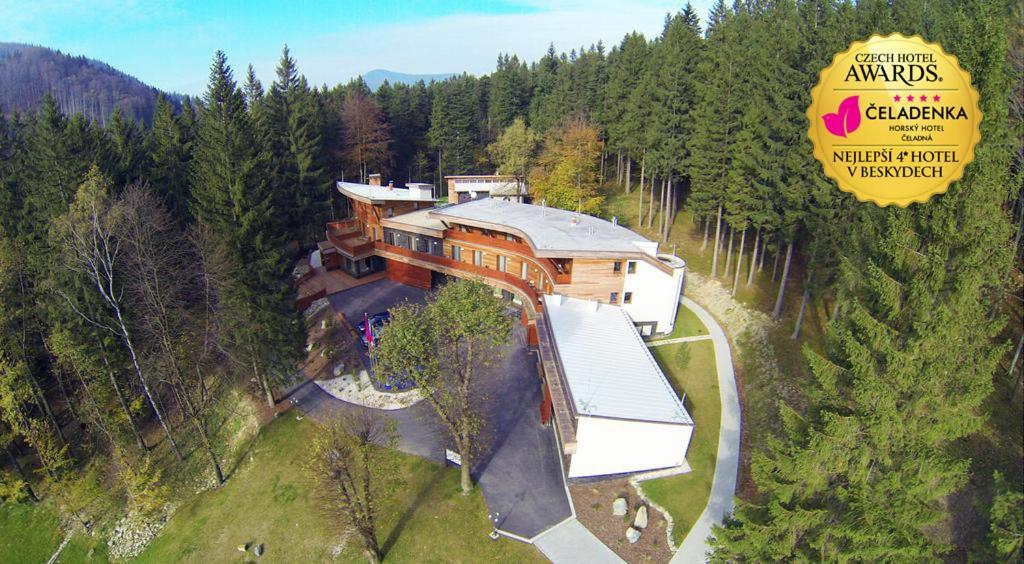 Horsky Hotel Celadenka / Mountain Resort Čeladná Zewnętrze zdjęcie