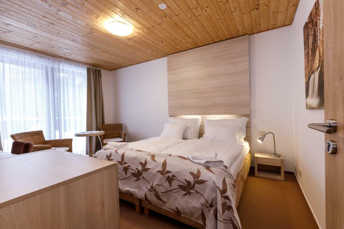 Horsky Hotel Celadenka / Mountain Resort Čeladná Zewnętrze zdjęcie